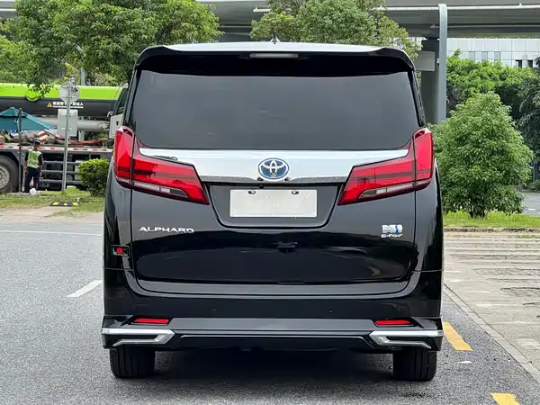 Toyota Alphard 2021