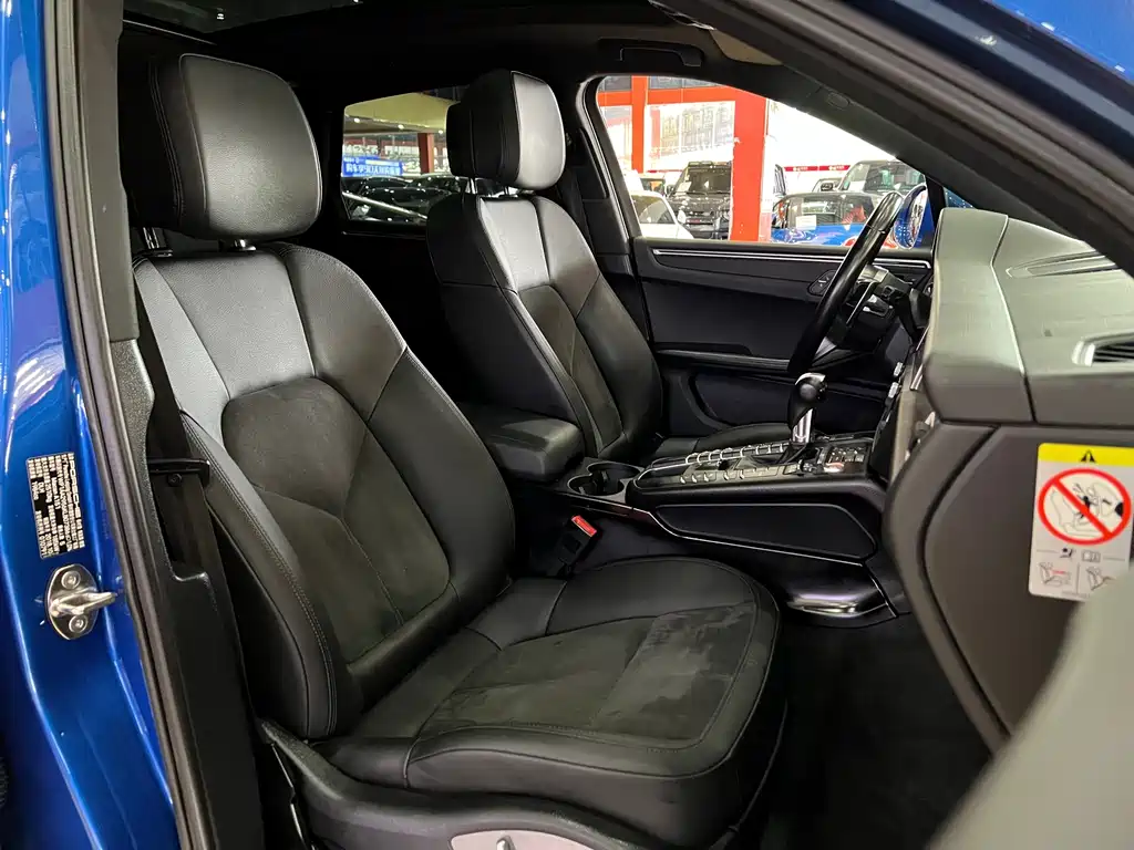 Porsche Macan 2019 — фото 15