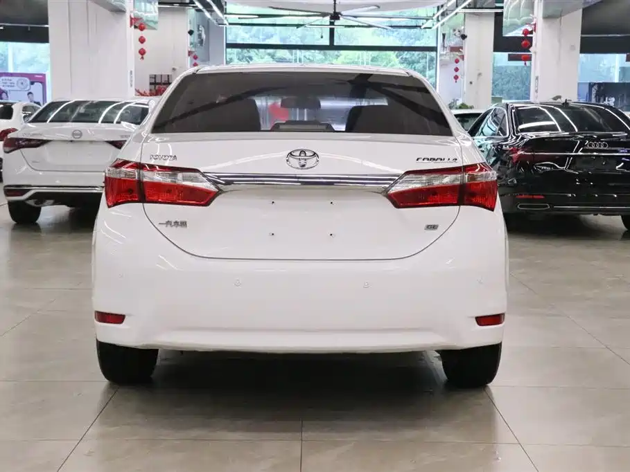Toyota Corolla 2016 — фото 4