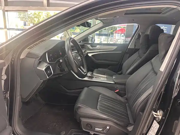 Audi A6L 2022