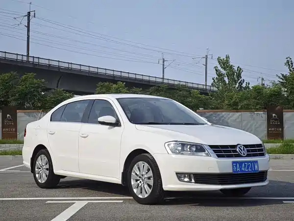 Volkswagen Lavida 2014