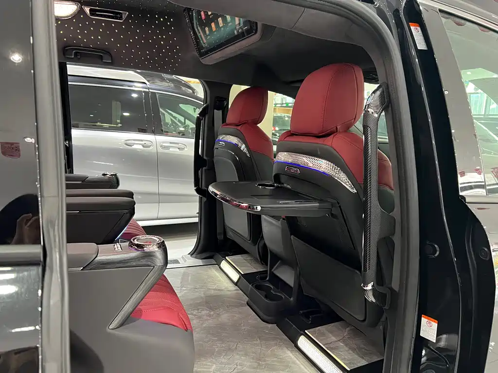 Toyota Granvia — фото 13
