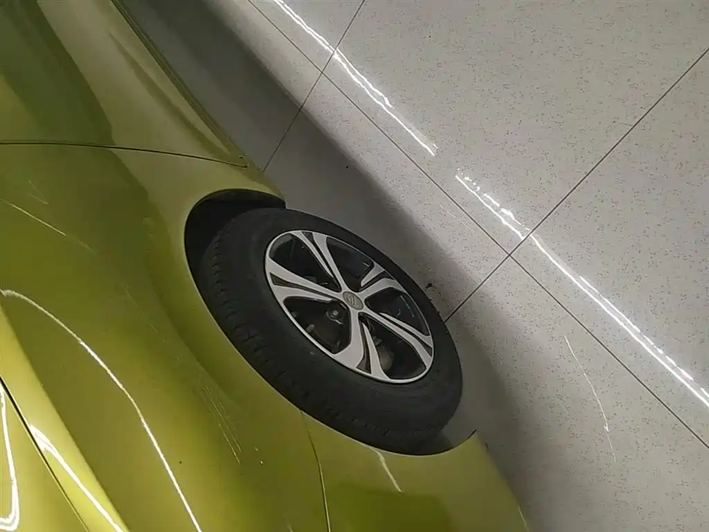 Nissan Tiida 2017 — фото 23