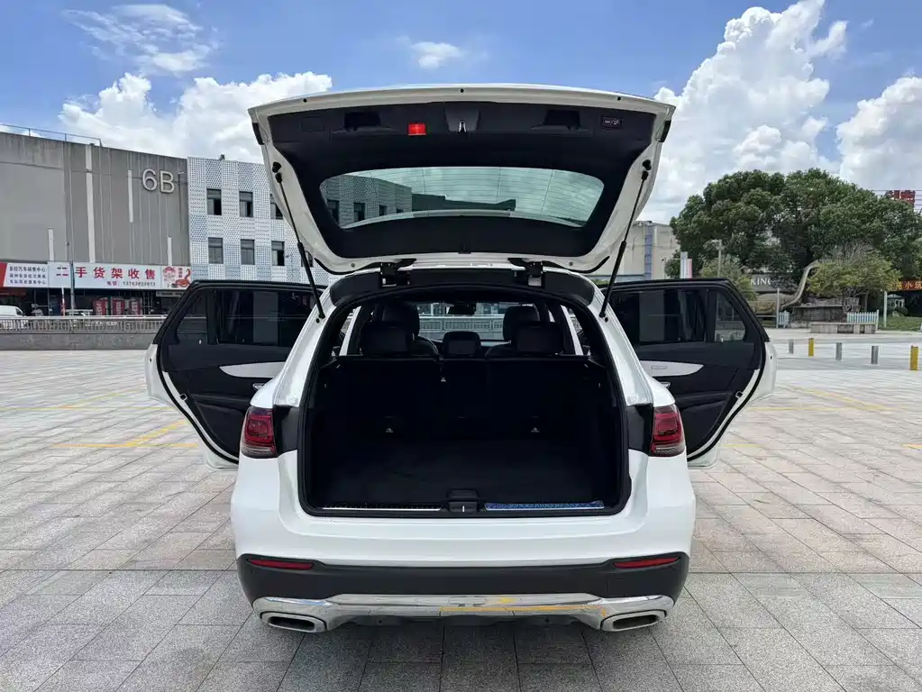 Mercedes-Benz GLC 2021 — фото 18
