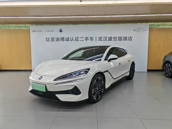 Denza Z9GT 2024