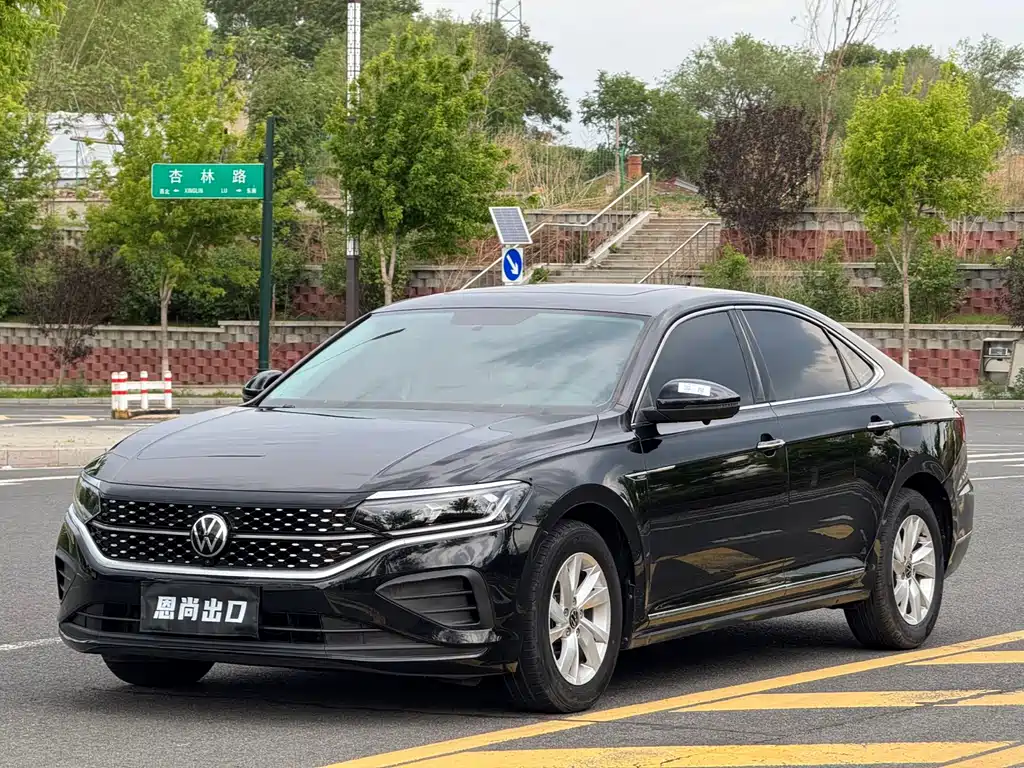 Volkswagen Passat 2022