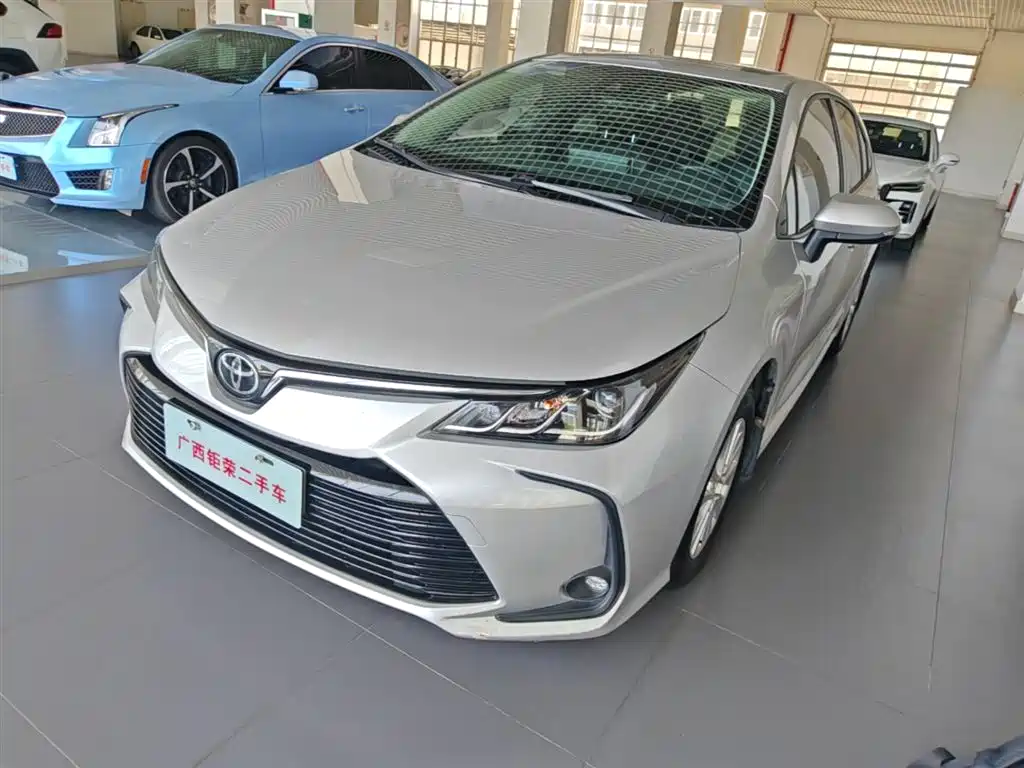 Toyota Corolla 2019 — фото 3