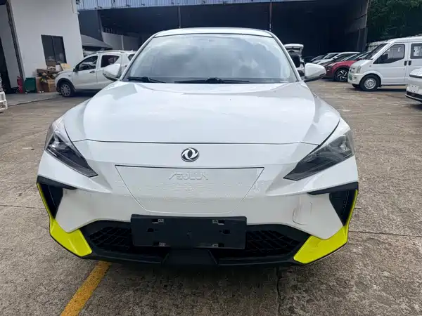 Dongfeng E70 2023