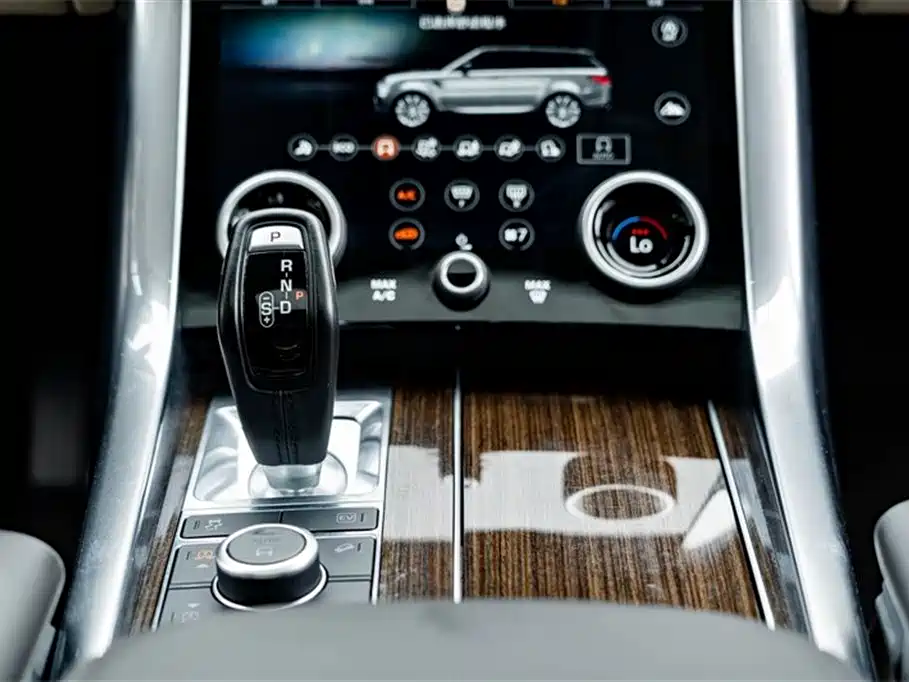 Land Rover Sport PHEV 2019 — фото 14
