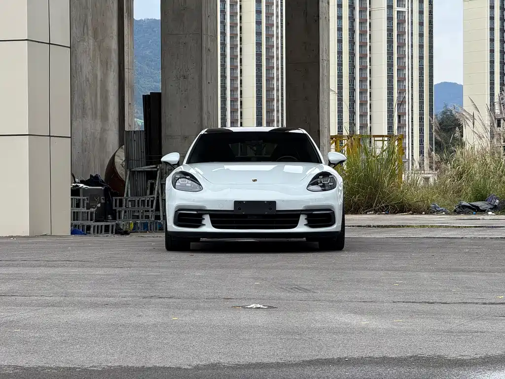 Porsche Panamera 2018 — фото 3