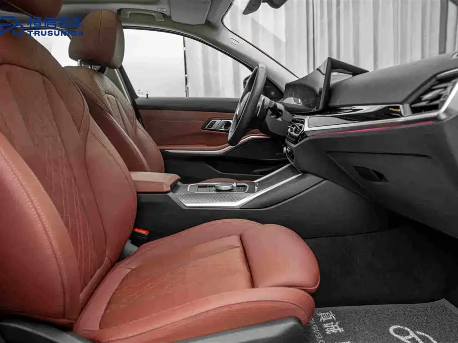 BMW 3 Series 2024 — фото 15