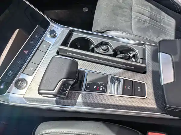 Audi A7L 2022
