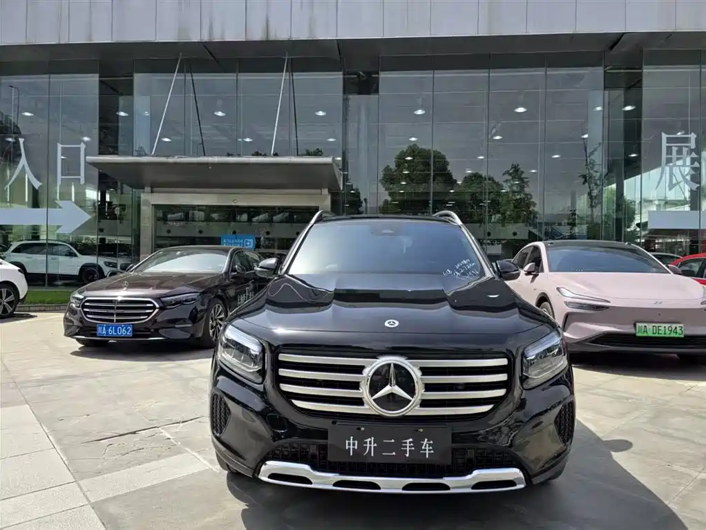 Mercedes-Benz GLB 2024 — фото 2
