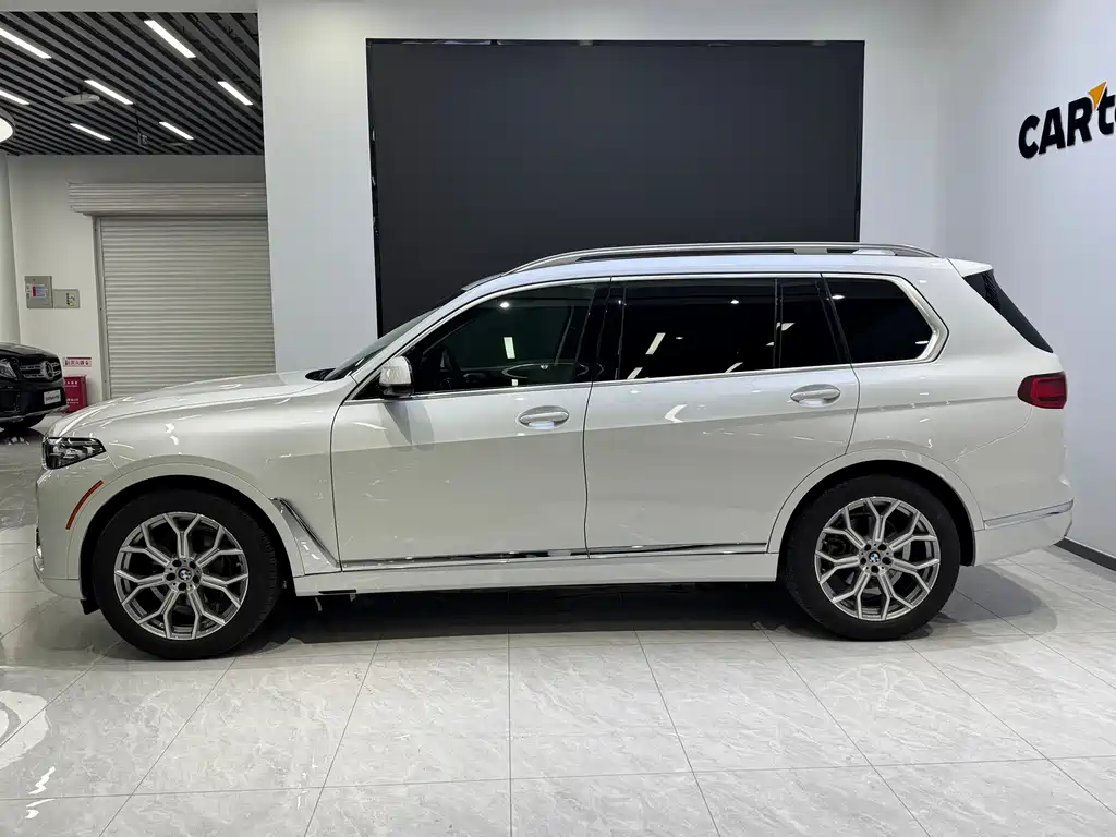 BMW X7 2022 — фото 7