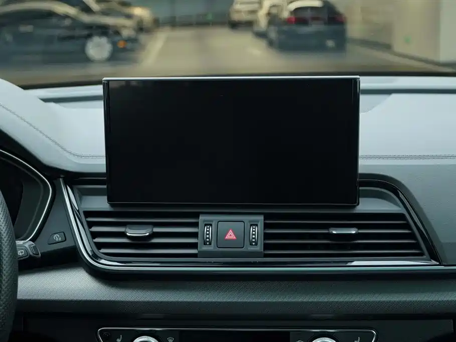 Audi Q5L 2022 — фото 18
