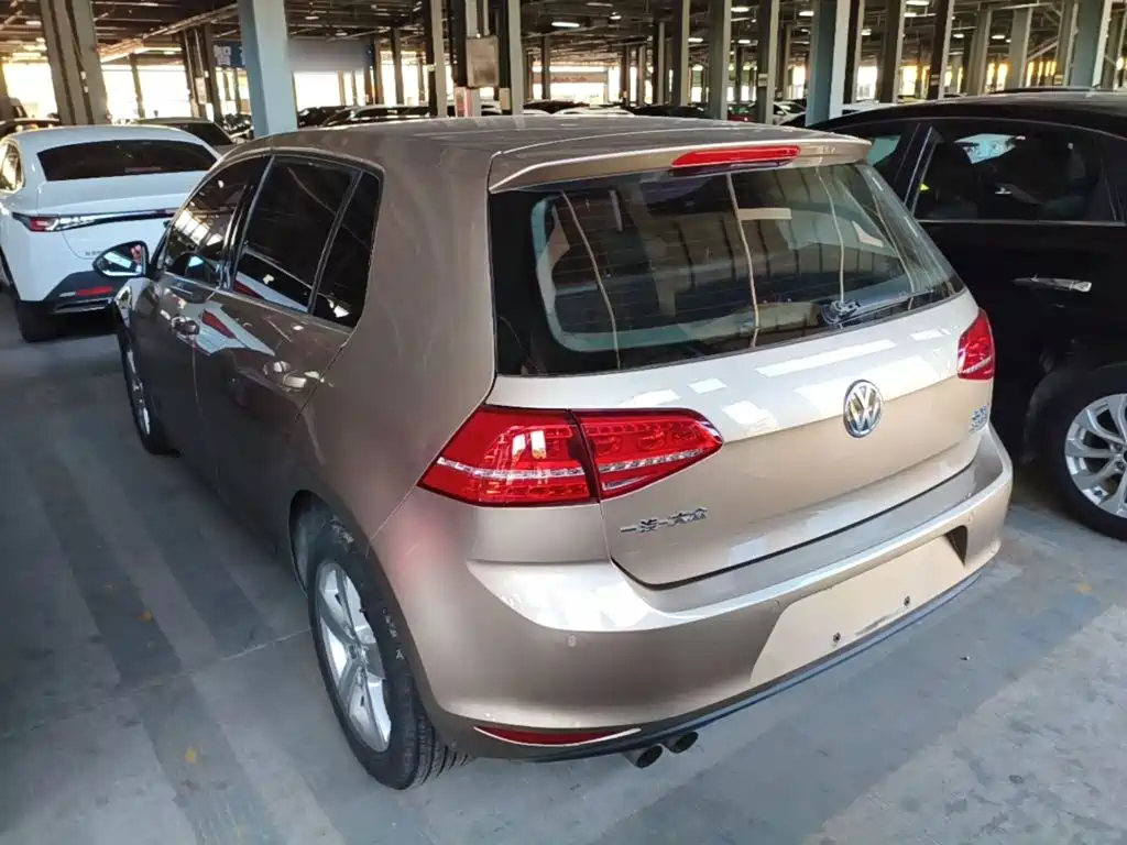 Volkswagen Golf 2016