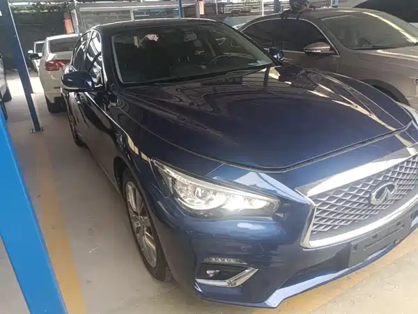 Infiniti Q50L 2018
