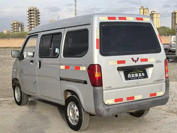 Wuling Sunshine 2015