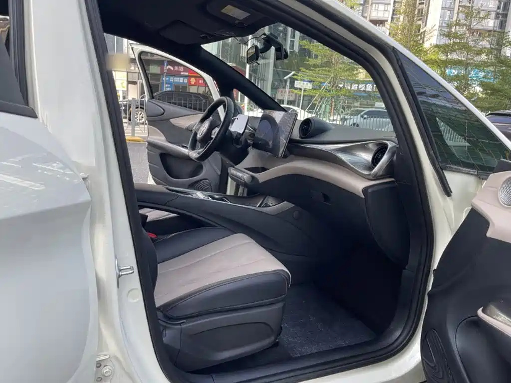 BYD Dolphin 2023 — фото 15