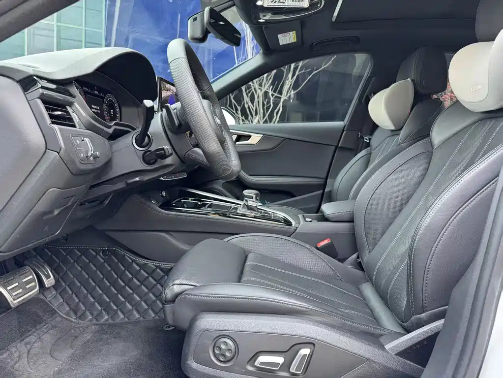 Audi A4L 2024