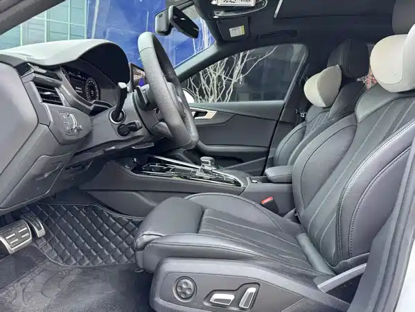 Audi A4L 2024