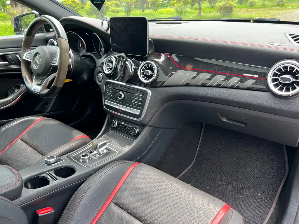 Mercedes-Benz CLA AMG 2019 — фото 19