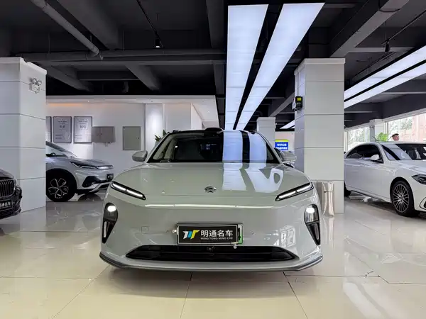 NIO ET5 2023