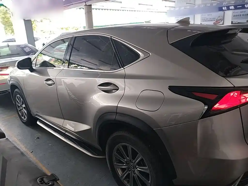 Lexus NX 2018 — фото 5