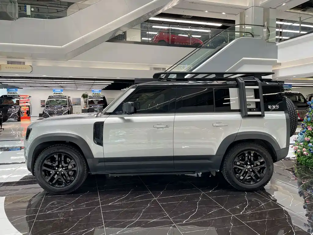 Land Rover Defender 2022 — фото 4