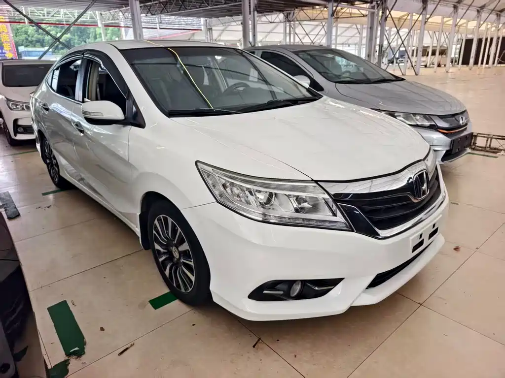 Honda Crider 2014