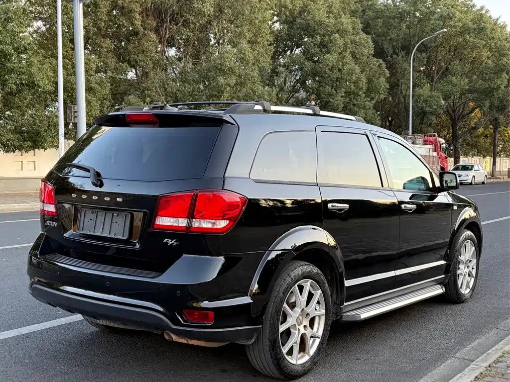 Dodge Journey 2016 — фото 4