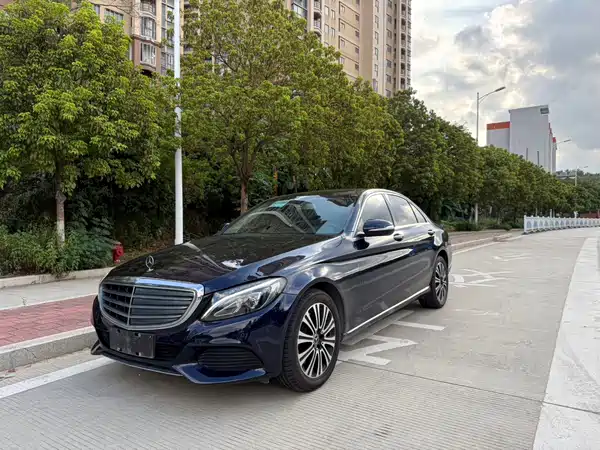 Mercedes-Benz C-Class 2018