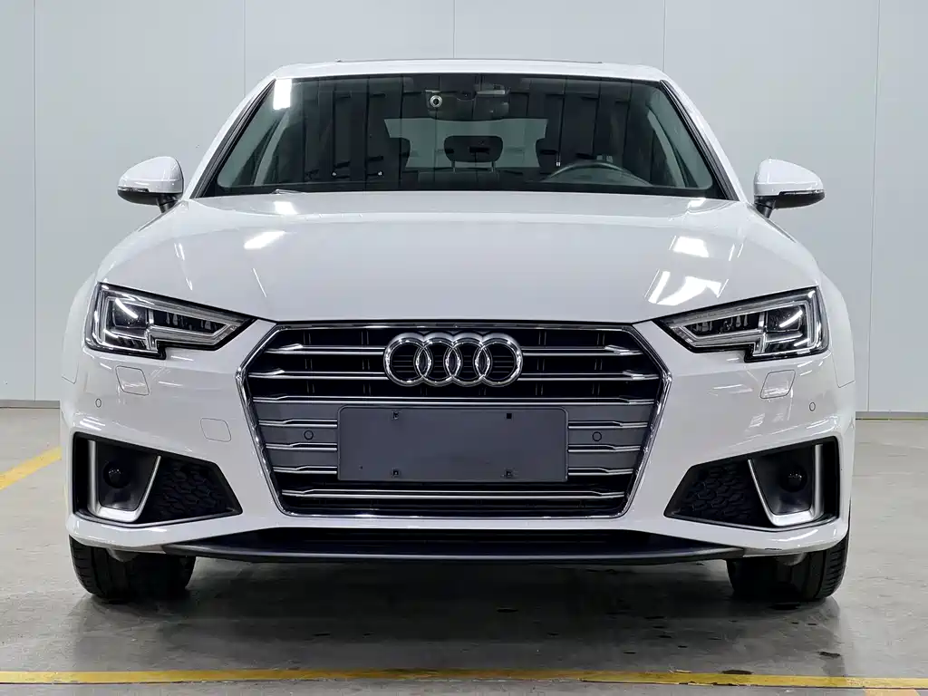 Audi A4L 2019