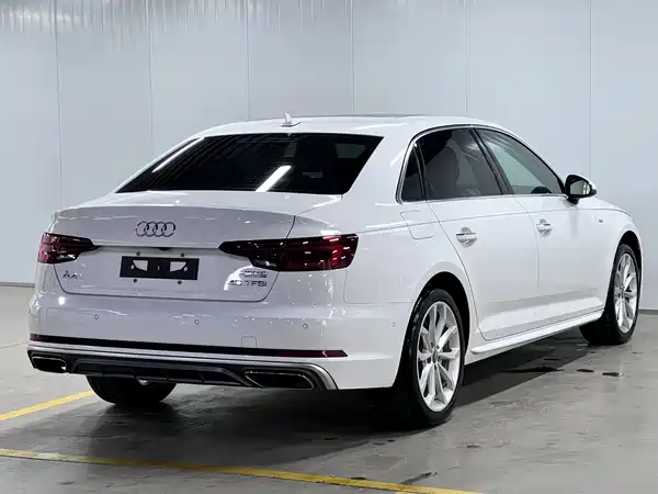 Audi A4L 2019