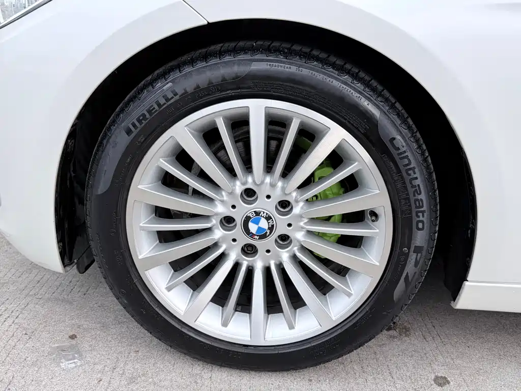 BMW 3 Series GT 2016 — фото 11