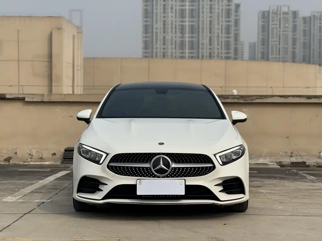 Mercedes-Benz A-Class 2023 — фото 2