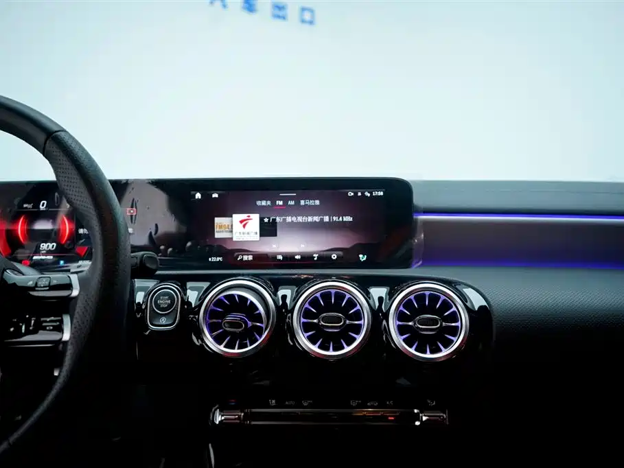 Mercedes-Benz A-Class AMG 2025 — фото 18
