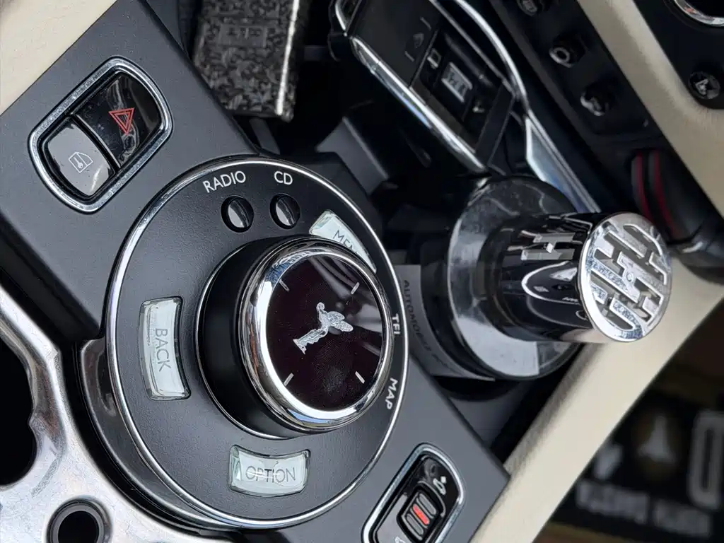 Rolls-Royce Ghost 2012 — фото 22