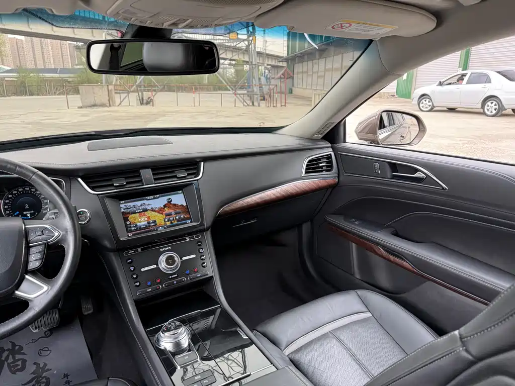 Ford Taurus 2016 — фото 11