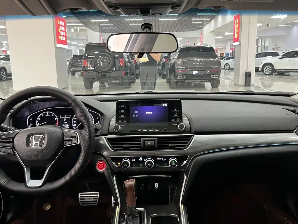 Honda Accord 2020 — фото 11