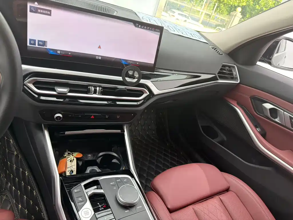 BMW 3 Series 2023 — фото 12