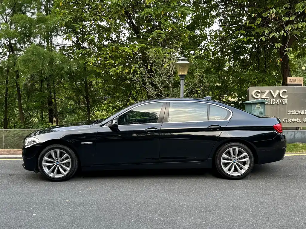 BMW 5 Series 2015 — фото 3
