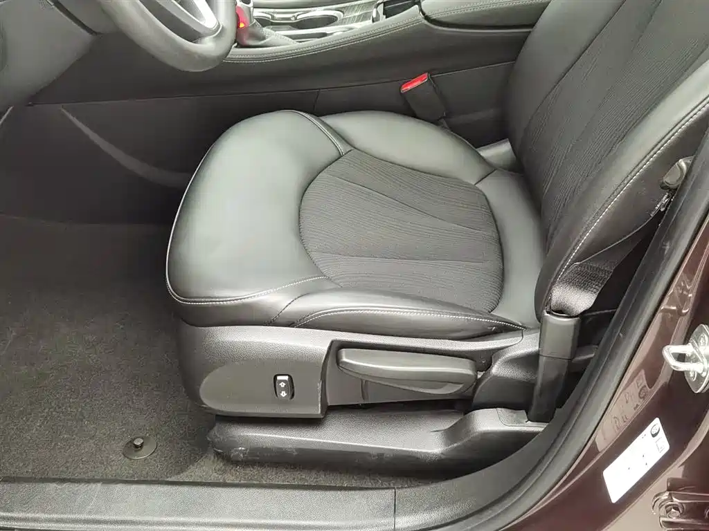 Buick Envision Plus 2019 — фото 20