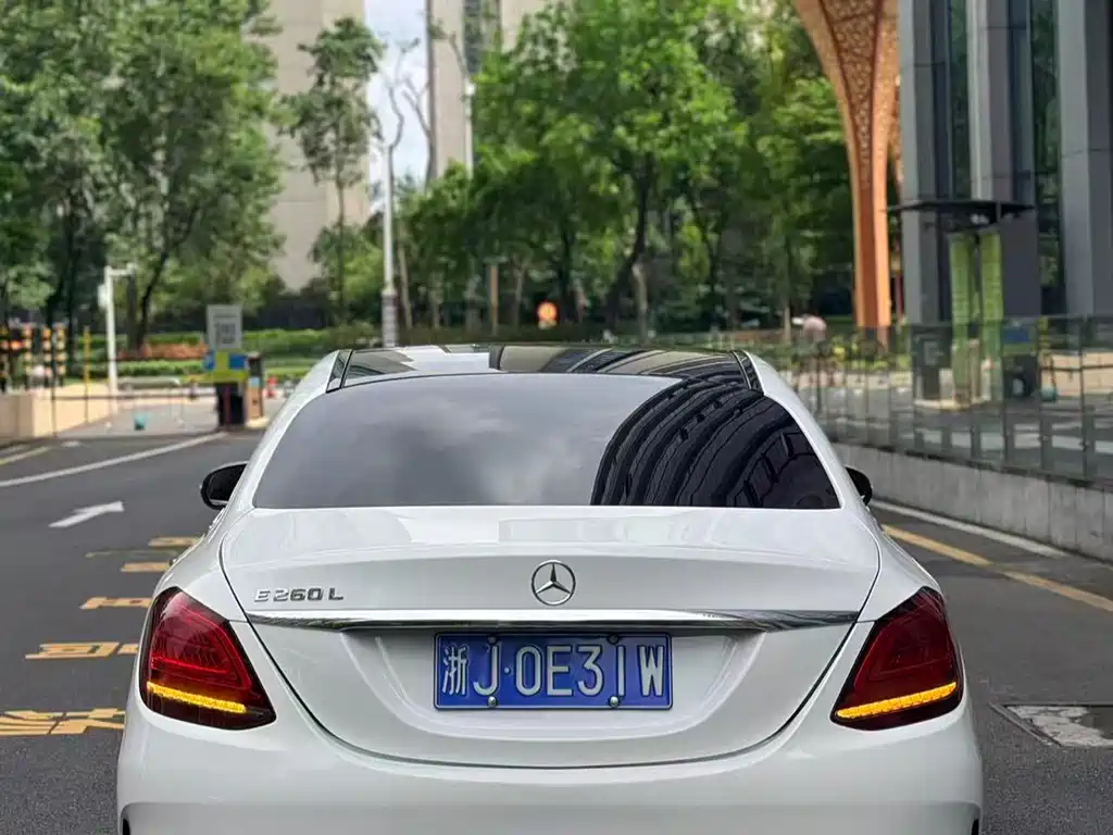 Mercedes-Benz C-Class 2019