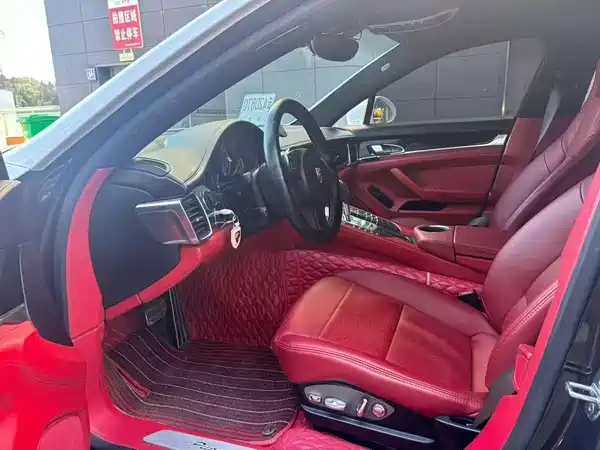 Porsche Panamera 2013