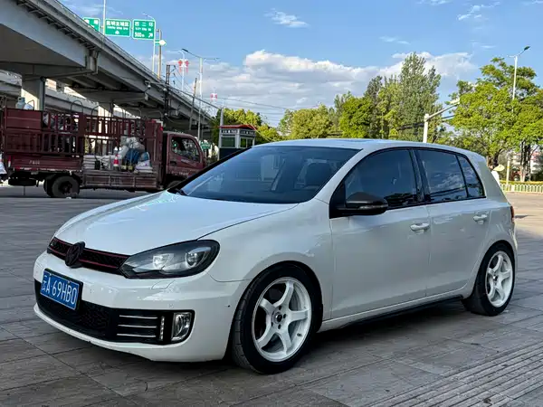 Volkswagen Golf GTI 2012