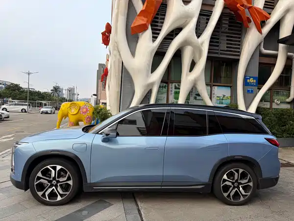 NIO ES8 2018