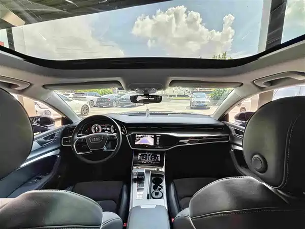 Audi A7L 2024