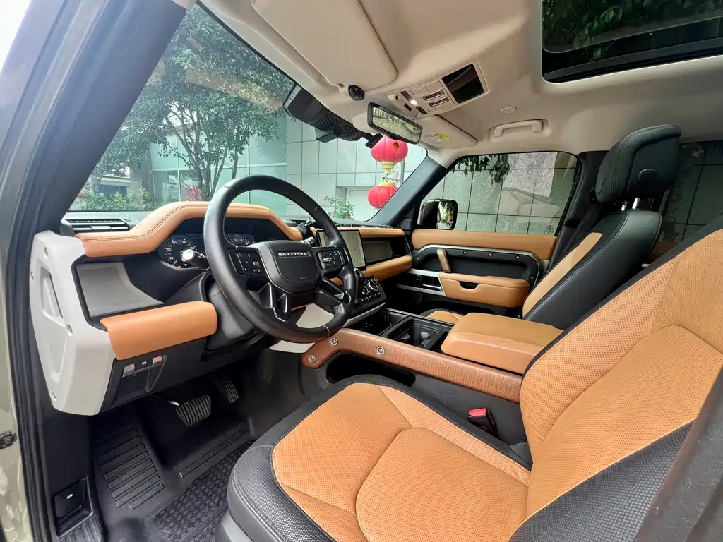 Land Rover Defender 2022 — фото 17