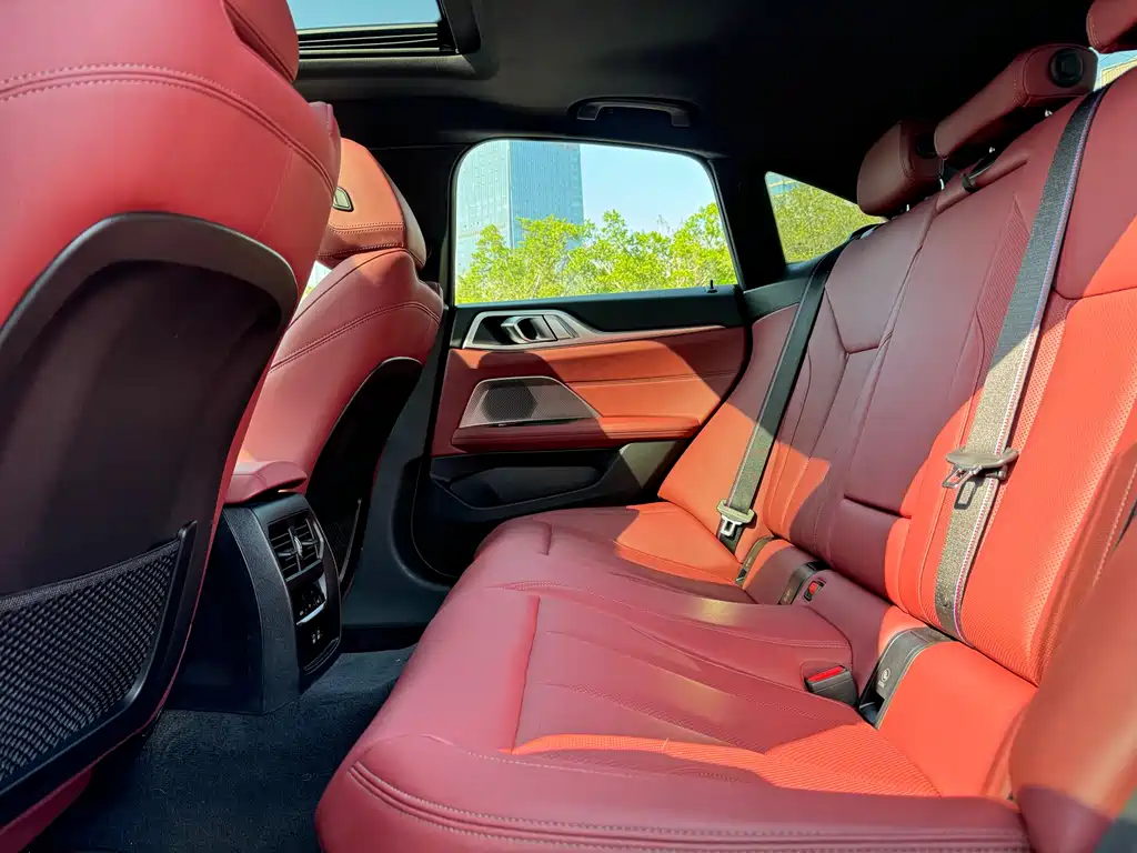 BMW 4 Series 2022 — фото 13